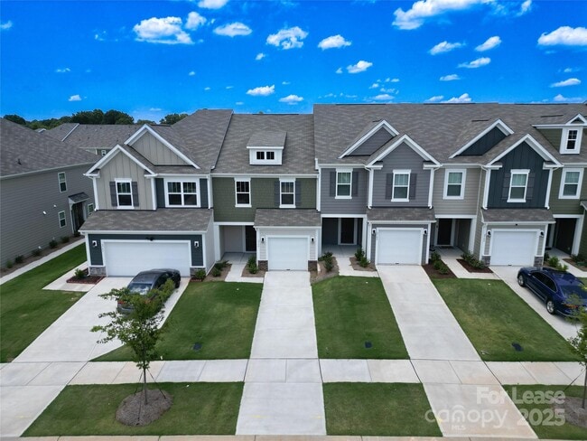 2744 Yeager Dr NW in Concord, NC - Building Photo - Building Photo