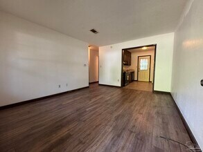 718 Mills Ave in Pensacola, FL - Building Photo - Building Photo