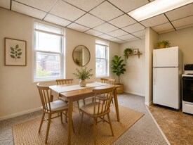 403 S Atlantic Ave, Unit 2 in Pittsburgh, PA - Building Photo