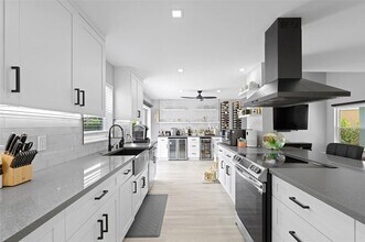 133 SW 159th Way in Sunrise, FL - Building Photo - Building Photo