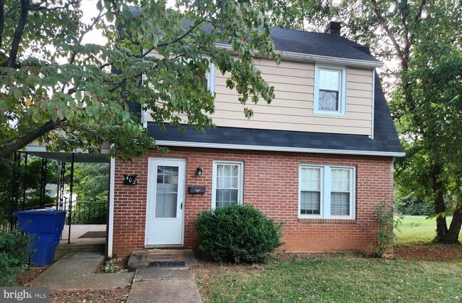 402 Kerfoot Ave in Front Royal, VA - Building Photo - Building Photo