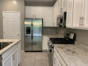 8521 Insignia Ave in Las Vegas, NV - Building Photo - Building Photo