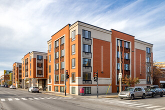 Résidence Parc Jarry in Montréal, QC - Building Photo - Building Photo