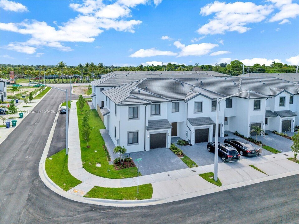 34532 SW 191st Ave in Homestead, FL - Building Photo
