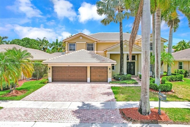 property at 904 Stillwater Ct