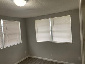 264 NW 10th St in Belle Glade, FL - Building Photo - Building Photo