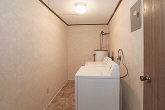 Dartmouth Place in Kent, OH - Foto de edificio - Interior Photo