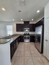 7127 Nightshade Dr in Riverview, FL - Building Photo - Building Photo
