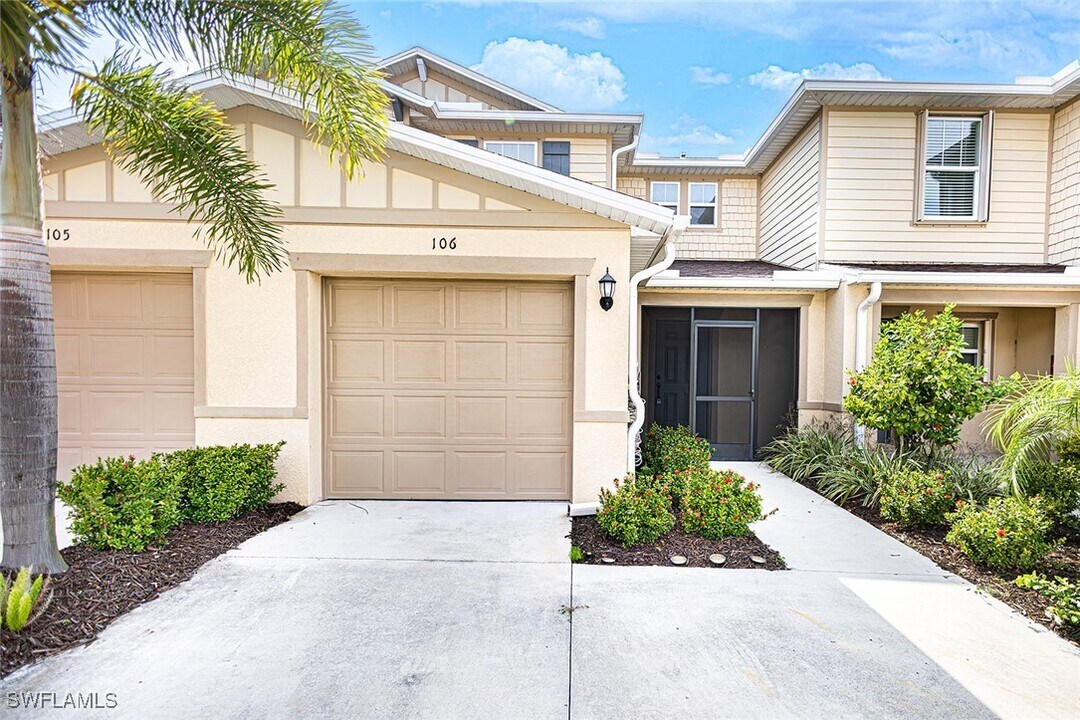 15051 Caspian Tern Ct in North Fort Myers, FL - Building Photo