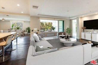 460 N Palm Dr in Beverly Hills, CA - Building Photo - Building Photo