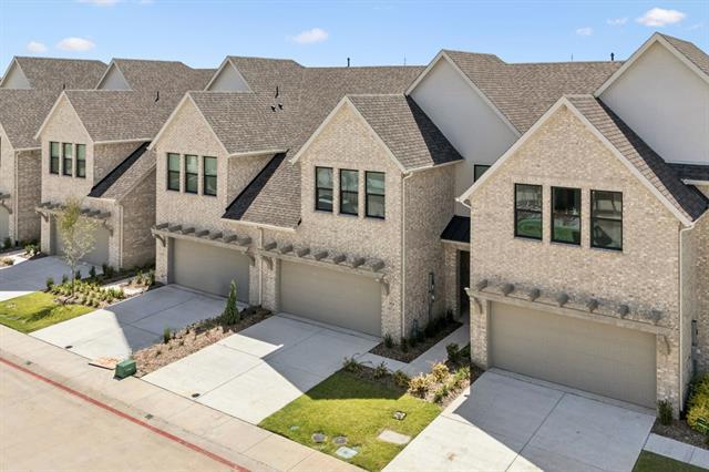 property at 3529 Pierce Ln