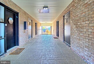 3202 Old Post Dr-Unit -3202-10 in Pikesville, MD - Building Photo - Building Photo