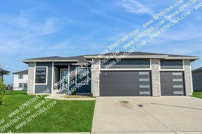 property at 1408 NW Spruce Dr
