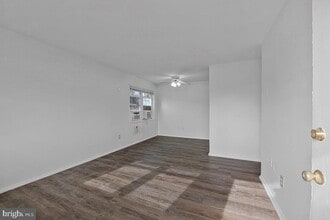 908 Shelby Dr in Oxon Hill, MD - Building Photo - Building Photo