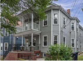 10 Greenville St in Boston, MA - Building Photo