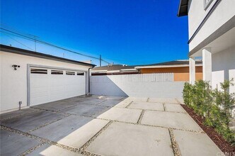 3214 W 113th St in Inglewood, CA - Building Photo - Building Photo