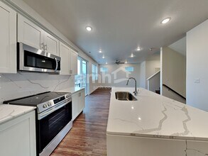 4758 W Ore Strm Rd in West Jordan, UT - Building Photo - Building Photo