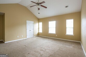 4678 Raven Wood Loop in Union City, GA - Building Photo - Building Photo