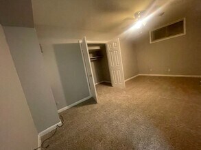 2673 Elsinore St in Atlanta, GA - Building Photo - Building Photo