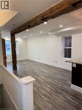 1152 King St E in Hamilton, ON - Building Photo - Building Photo