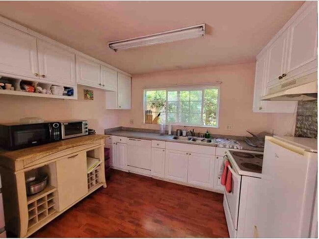344 Oconnor St in Menlo Park, CA - Building Photo - Building Photo