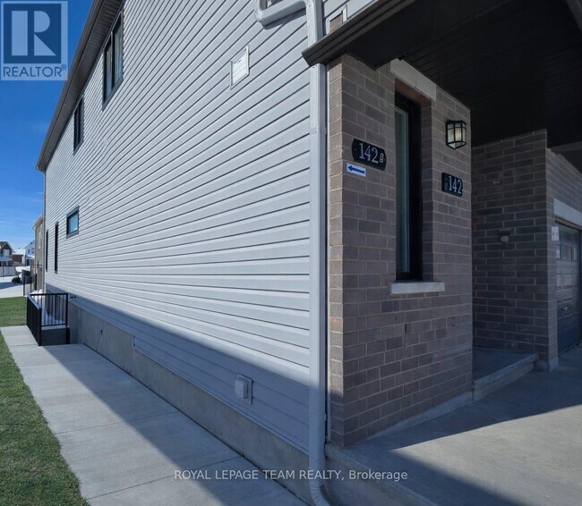 142 Lumen Pl in Ottawa, ON - Building Photo - Building Photo