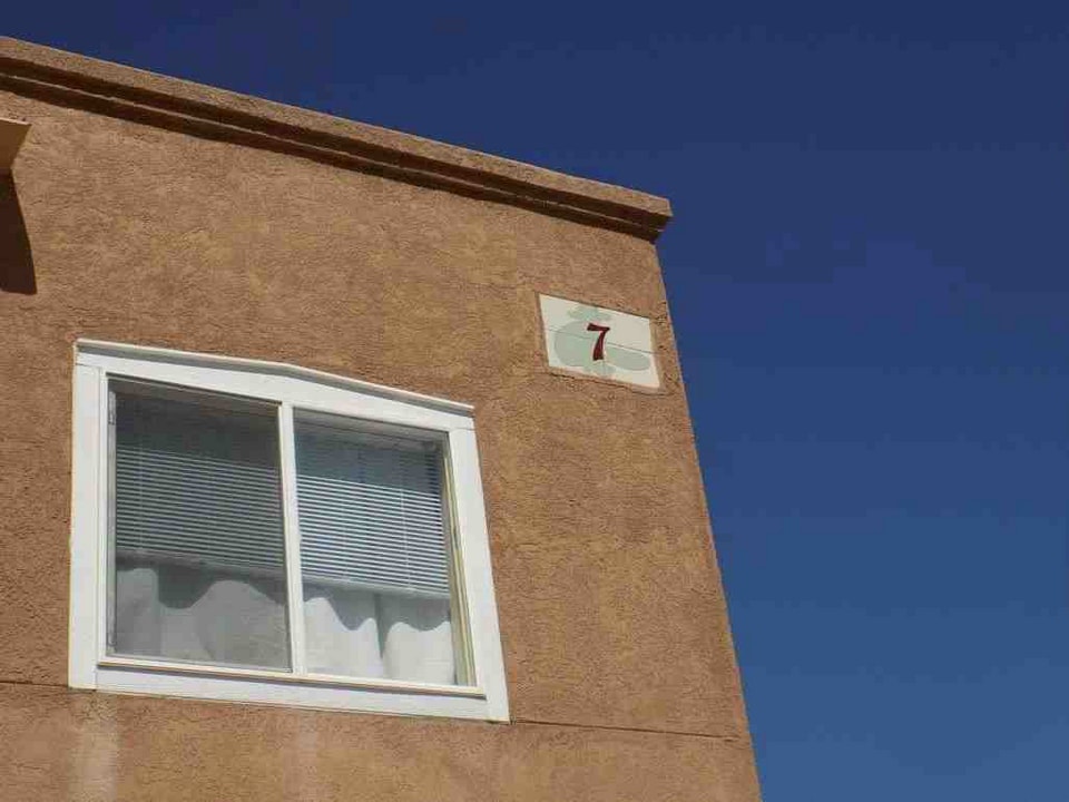 1013 Mineral Way in Socorro, NM - Building Photo
