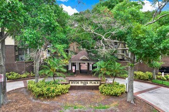 1000 W Horatio St, Unit 212 in Tampa, FL - Building Photo - Building Photo
