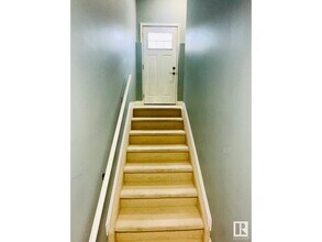 1739 Tomlinson Common NW in Edmonton, AB - Building Photo - Building Photo