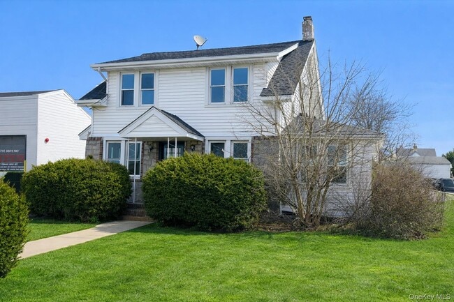 property at 31 N Lewis Pl