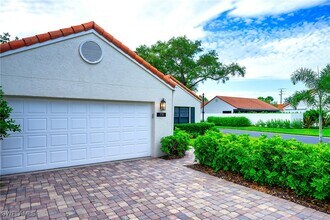 719 Reef Point Cir in Naples, FL - Building Photo - Building Photo