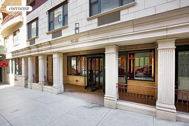 4126 27th St in Queens, NY - Building Photo - Building Photo