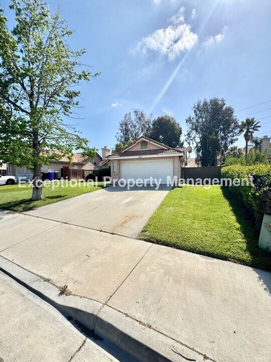 3032 Chablis Ave in Riverside, CA - Building Photo