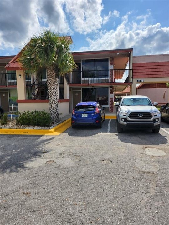 43420 US-27 in Davenport, FL - Building Photo