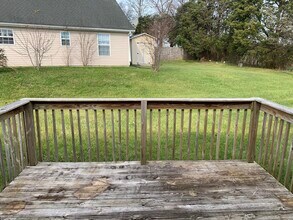 112 Hunter Ridge Dr in Lawrenceburg, KY - Building Photo - Building Photo