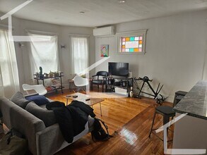 222 Harvard St in Cambridge, MA - Building Photo - Building Photo