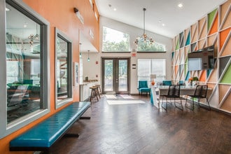 Zeke Apartments in Dallas, TX - Building Photo - Building Photo