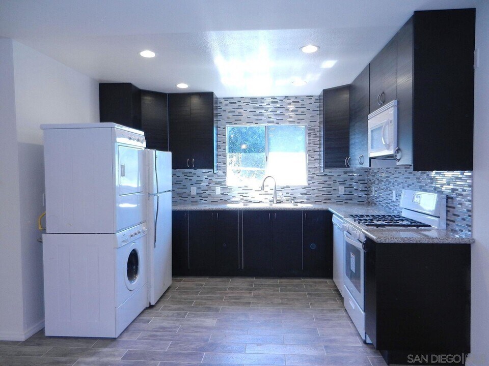 3527-31 Wilson Ave in San Diego, CA - Building Photo