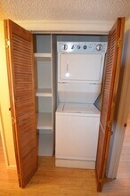 Stadium Village Apartments in Chico, CA - Building Photo - Interior Photo