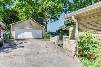 1158 Donnelly Ave SW in Atlanta, GA - Building Photo - Building Photo