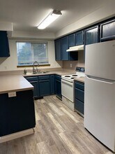 1845 Skyline Ct S in Salem, OR - Building Photo - Building Photo