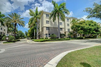 1405 Renaissance Way in Boynton Beach, FL - Foto de edificio - Building Photo