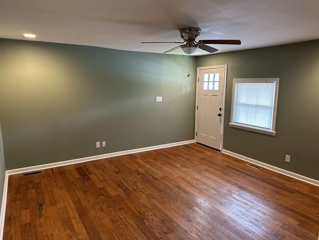 62 Cinnamon Dr in Jackson, TN - Building Photo - Building Photo