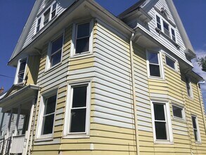 3114 W Clybourn St in Milwaukee, WI - Building Photo - Building Photo