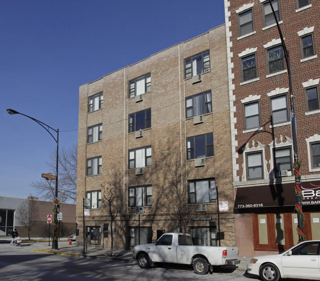 722 W Diversey Pkwy in Chicago, IL - Foto de edificio - Building Photo