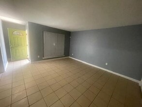 5492 Apple Blossom Dr in Memphis, TN - Building Photo - Building Photo