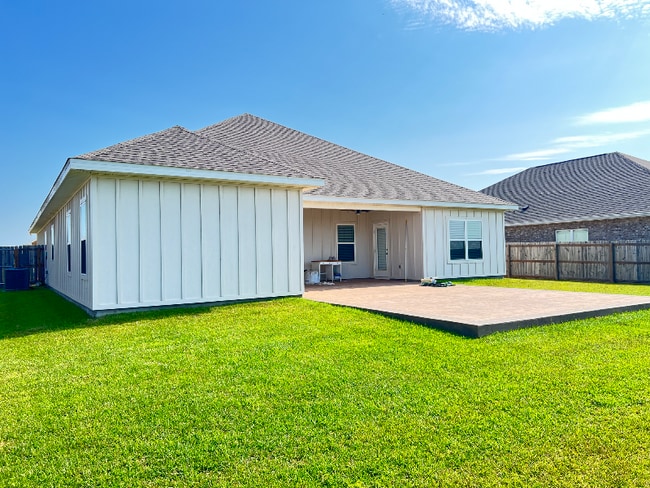 21006 Yosemite Blvd in Fairhope, AL - Building Photo - Building Photo