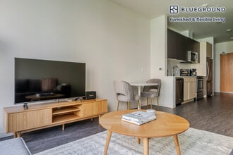 1255 Harrison St in Seattle, WA - Building Photo - Building Photo