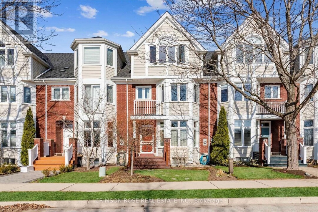 41 Bridgewater Rd in Oakville, ON - Building Photo