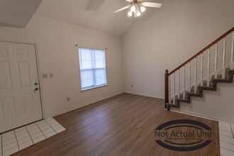 212-214 Nikki Way, Unit 214 in Columbia, MO - Building Photo - Building Photo